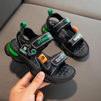 Sport gyerekszandál emblémákkal fiúknak