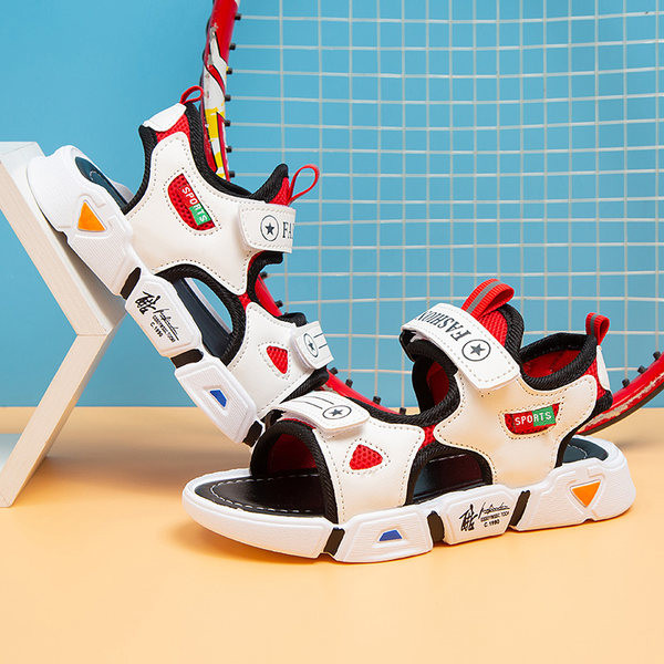 Παιδικά σανδάλια με πολύχρωμη διακόσμηση  τρία χρώματα