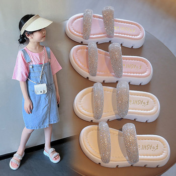 Нов модел чехли за момичета с равна подметка и декоративни камъни