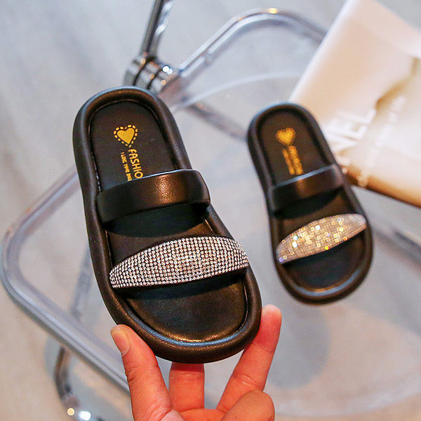 Παντόφλες για κορίτσια με διακοσμητικές πέτρες