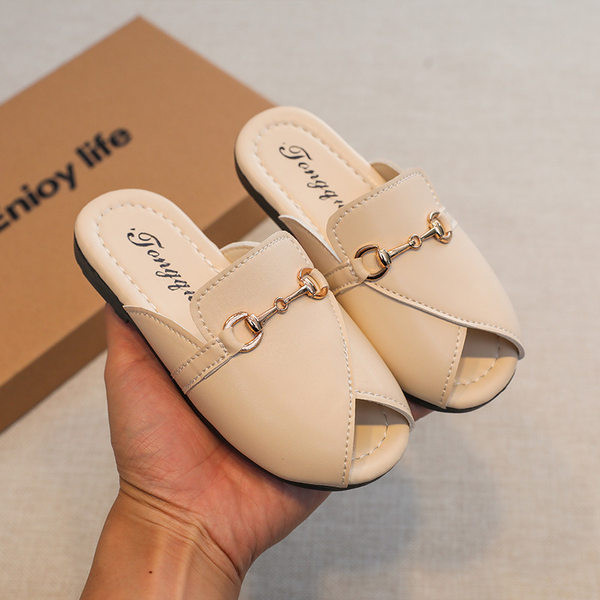 Παιδικές παντόφλες στρογγυλεμένο μοντέλο με μεταλλική διακόσμηση