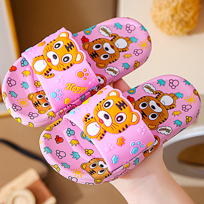 Lapos talpú, rátéttel ellátott gyerekpapucs