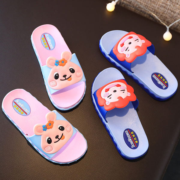 Hétköznapi használatra alkalmas nyári papucs lányoknak rátéttel