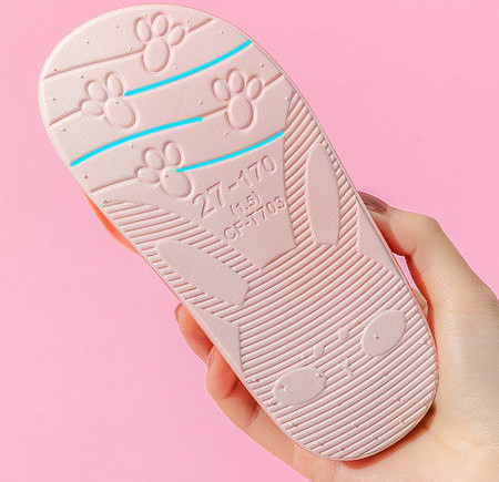 Papucs lányoknak 3D elemmel - különböző modellek