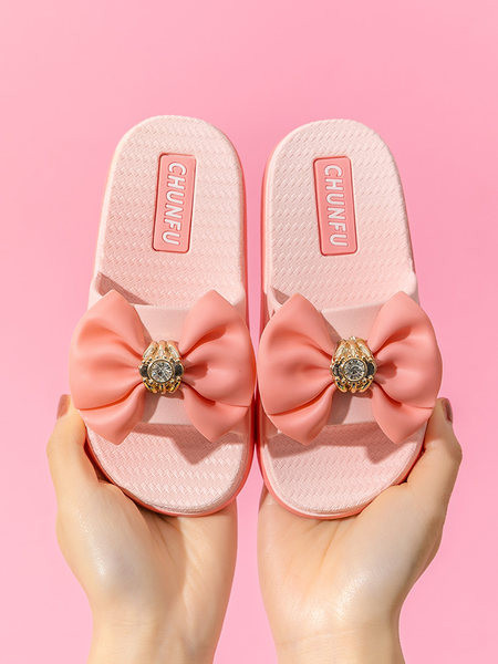 Papucs lányoknak 3D elemmel - különböző modellek