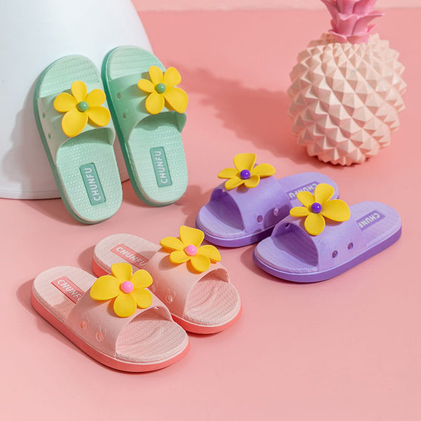 Gyermek gumipapucs szalaggal - négy színben