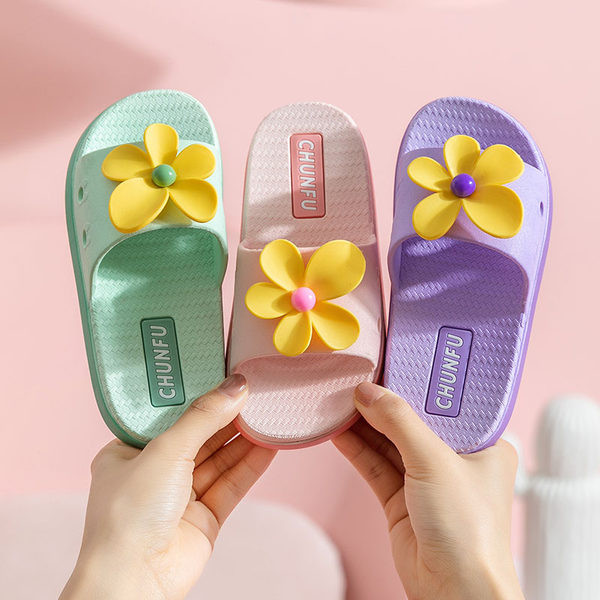 Gyermek gumipapucs szalaggal - négy színben