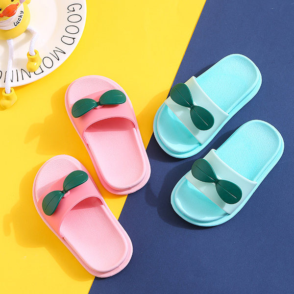 Παιδικές λαστιχένιες παντόφλες με επίπεδη σόλα νέο μοντέλο