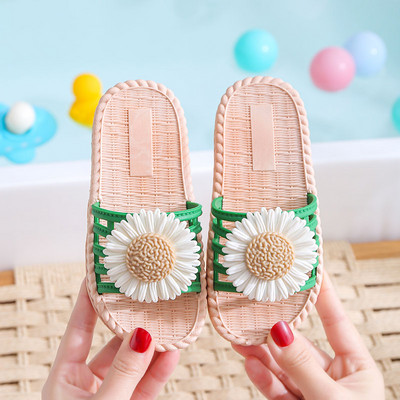 Gumi papucs lányoknak 3D virággal