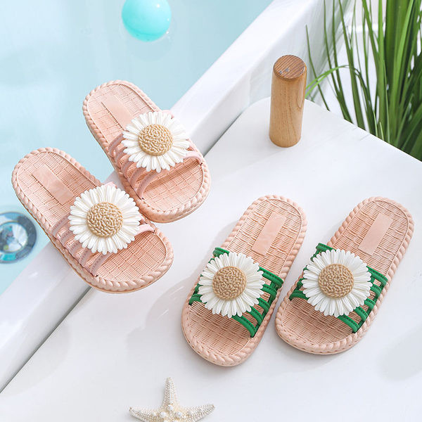 Gumi papucs lányoknak 3D virággal