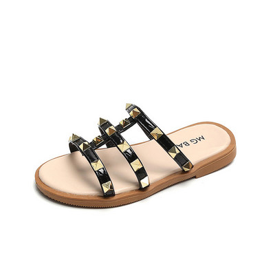 Παιδικές παντόφλες με πριτσίνια και επίπεδη σόλα