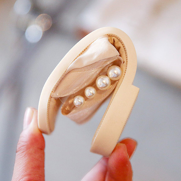 Παντόφλες για κορίτσια με διακοσμητικές πέρλες