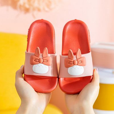 Gumi papucs rátéttel és lapos talppal lányoknak