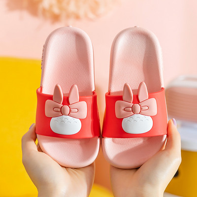 Gumi papucs rátéttel és lapos talppal lányoknak