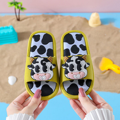 Λαστιχένιες παντόφλες για κορίτσια με animal print