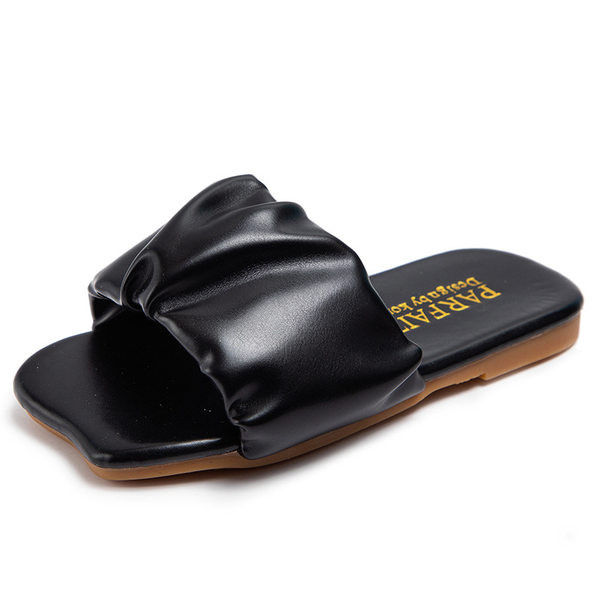 Παιδικές παντόφλες με λουράκι από οικολογικό δέρμα με κερδισμένο αποτέλεσμα