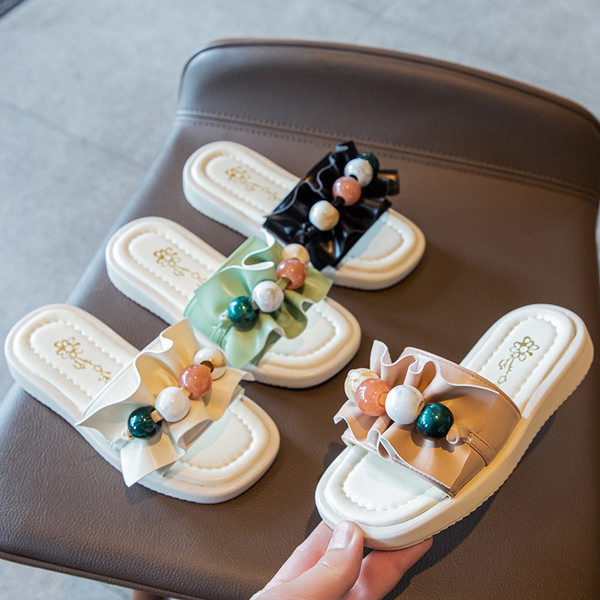 Öko bőrből készült gyerekpapucs lányoknak gyöngy díszítéssel