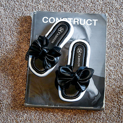 Παντόφλες για κορίτσια από οικολογικό δέρμα με κορδέλα