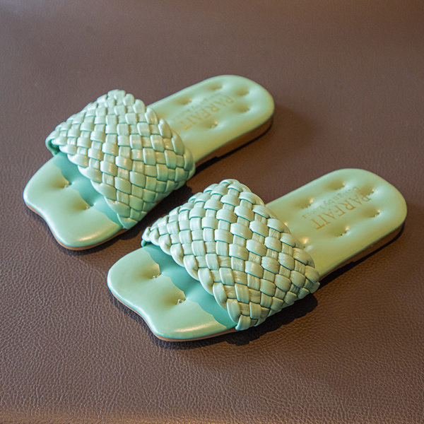 Παιδικές παντόφλες με επίπεδη σόλα - τριών χρωμάτων