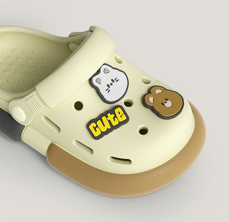 Nyári gyerekpapucs lányoknak vagy fiúknak - crocs típusú