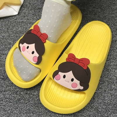 Λαστιχένιες παιδικές παντόφλες με απλικέ χρώματος