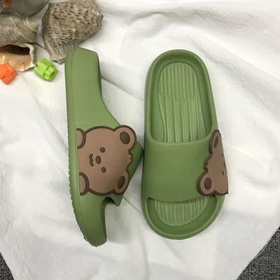 Παιδικές λαστιχένιες παντόφλες με απλικέ σε πολλά χρώματα