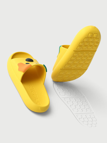 Καλοκαιρινές casual παντόφλες με φλατ σόλα