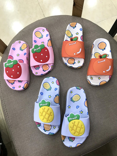 Casual papuče za djevojčice s aplikacijom novi model