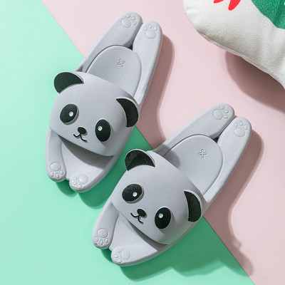 Παιδικές λαστιχένιες παντόφλες με τρισδιάστατο σχήμα