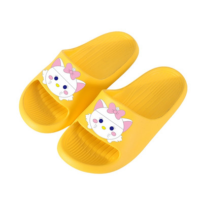 Παιδικές λαστιχένιες παντόφλες με απλικέ - τέσσερα χρώματα