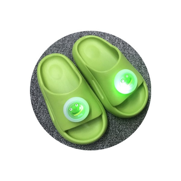 Lapos talpú gumipapucs - három színben