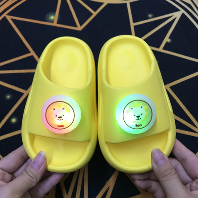 Alkalmi gyerekpapucs lányoknak három színben