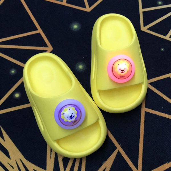 Alkalmi gyerekpapucs lányoknak három színben