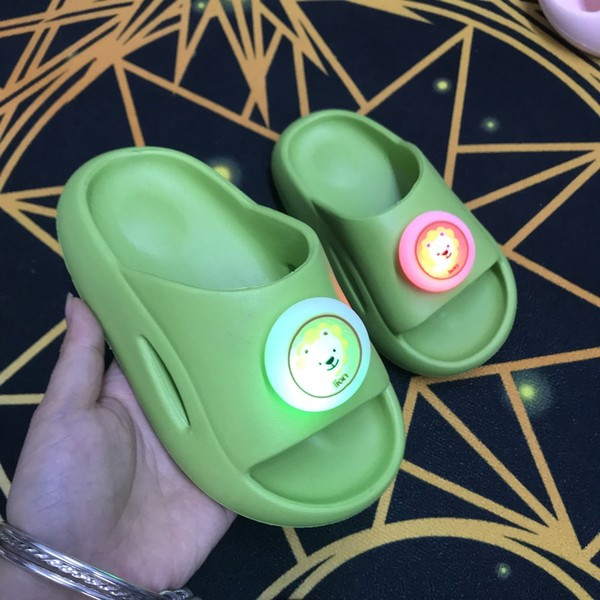 Alkalmi gyerekpapucs lányoknak három színben