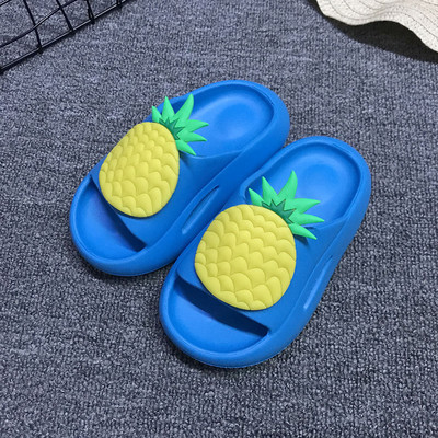 Gyermek gumipapucs színes 3D applikációval