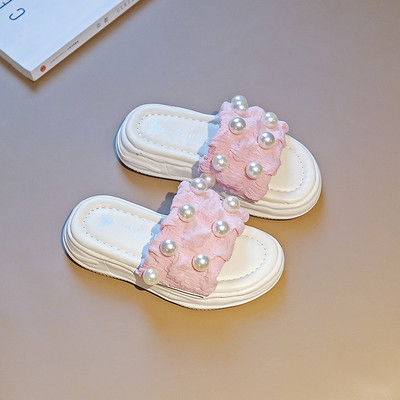 Neljas värvitoonis pärlitega lastesussid