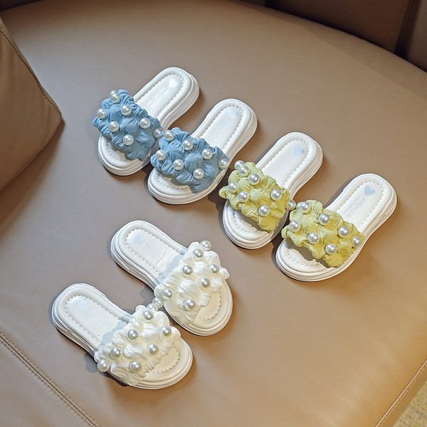 Neljas värvitoonis pärlitega lastesussid