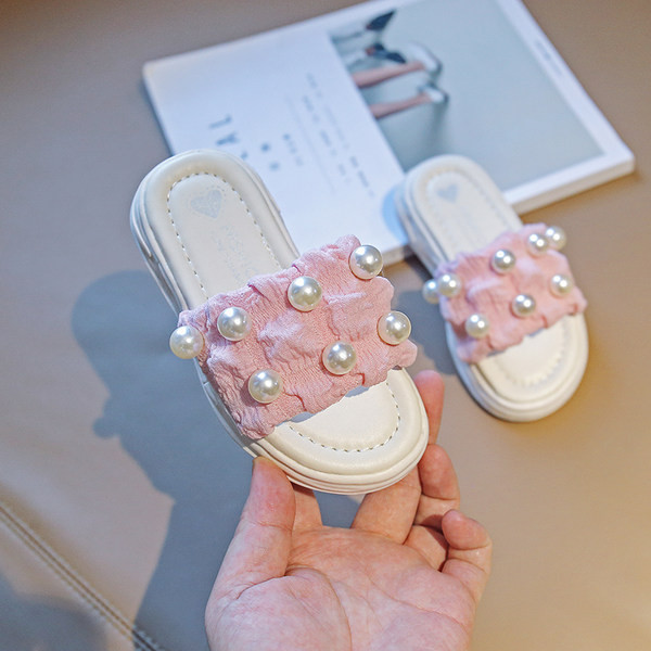 Neljas värvitoonis pärlitega lastesussid