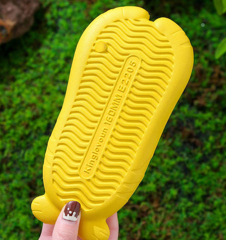 Gumi papucs 3D alkalmazással