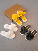 Παντόφλες για κορίτσια από οικολογικό δέρμα με κορδέλα - τριών χρωμάτων