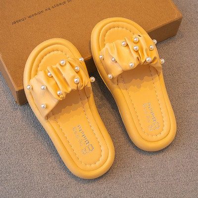 Παιδικές παντόφλες με πέρλες σε τρία χρώματα