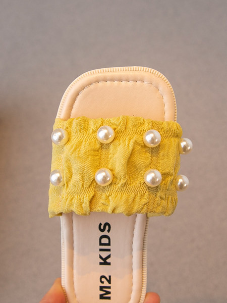 Gyöngyös nyári papucs lányoknak