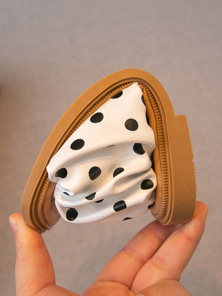 Чехли за момичета с текстилна каишка с набран ефект