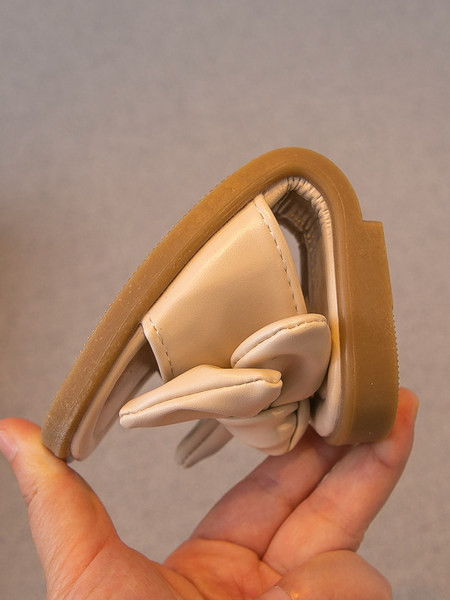 Nyári gyerekpapucs szalaggal - öko bőr