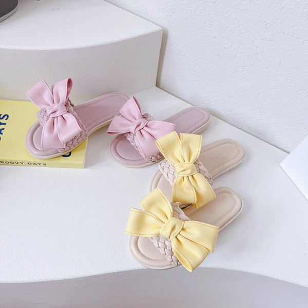 Παιδικές παντόφλες με κορδέλα σε μωβ και κίτρινο χρώμα