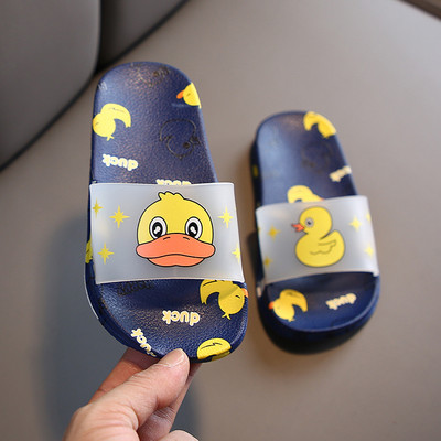 Új modell gyerekpapucs rátéttel