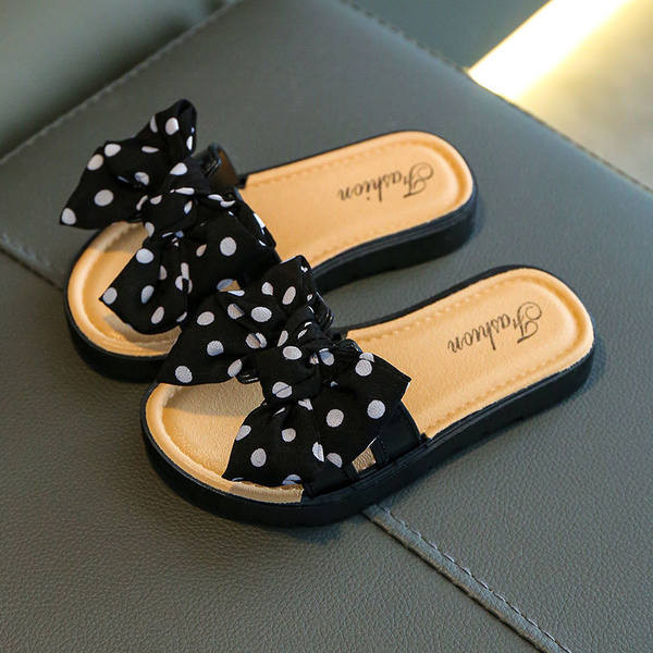 Детски чехли с равна подметка - няколко модела