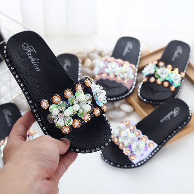 Νέο μοντέλο παιδικές παντόφλες με μεταλλικά στοιχεία