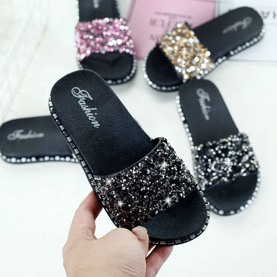 Νέο μοντέλο παιδικές παντόφλες με μεταλλικά στοιχεία