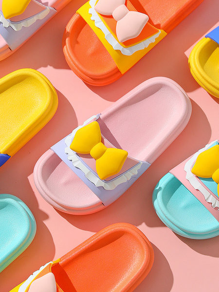 Детски гумени чехли с панделка - четири цвята